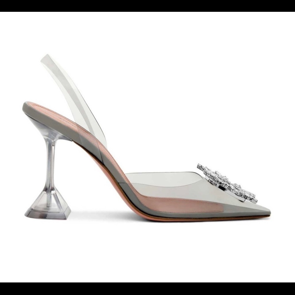 Amina muaddi  begum pump